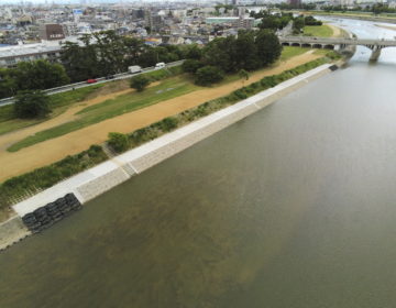 画像：（二）武庫川水系武庫川　低水護岸工事（稲葉荘工区）